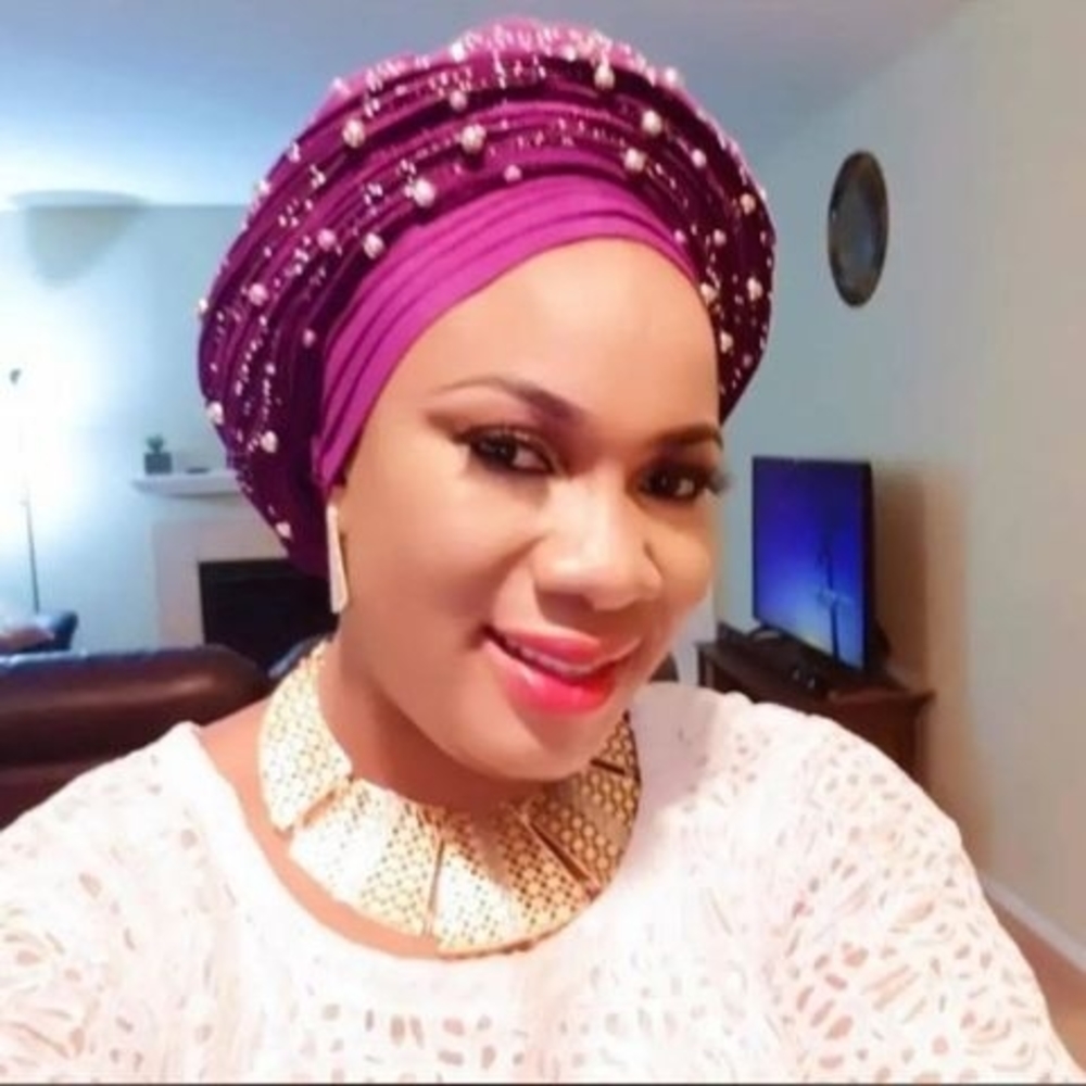 Meet your Posher, Oluwatoyin